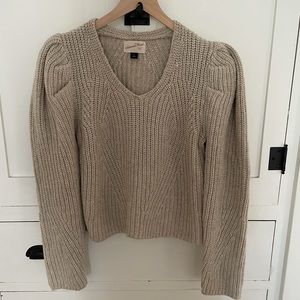 Puff sleeved Sweater like new